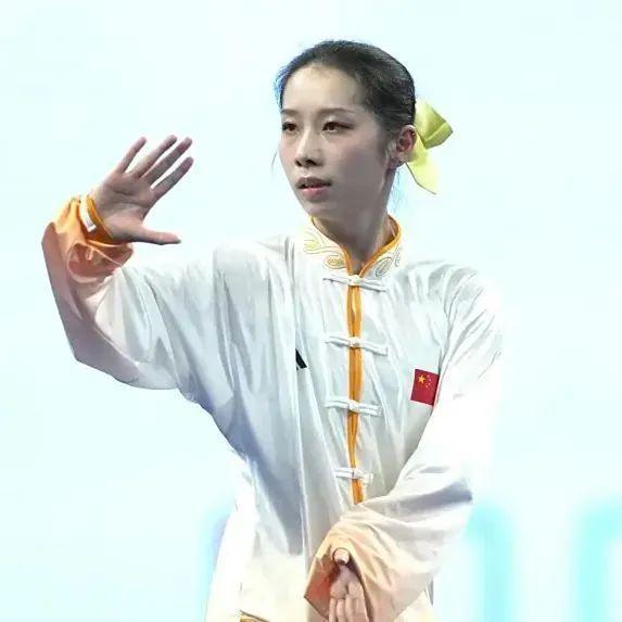 极剑第三名, 的亮丽名片 极剑第三名, 的亮丽名片