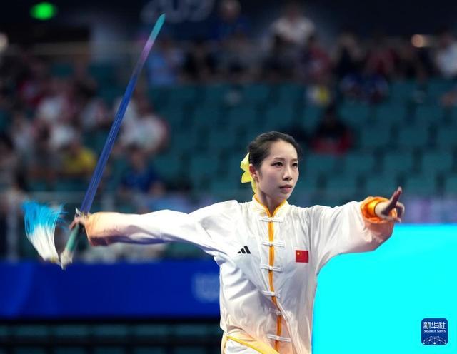 卢卓灵坦言, 小小年纪的 卢卓灵坦言, 小小年纪的