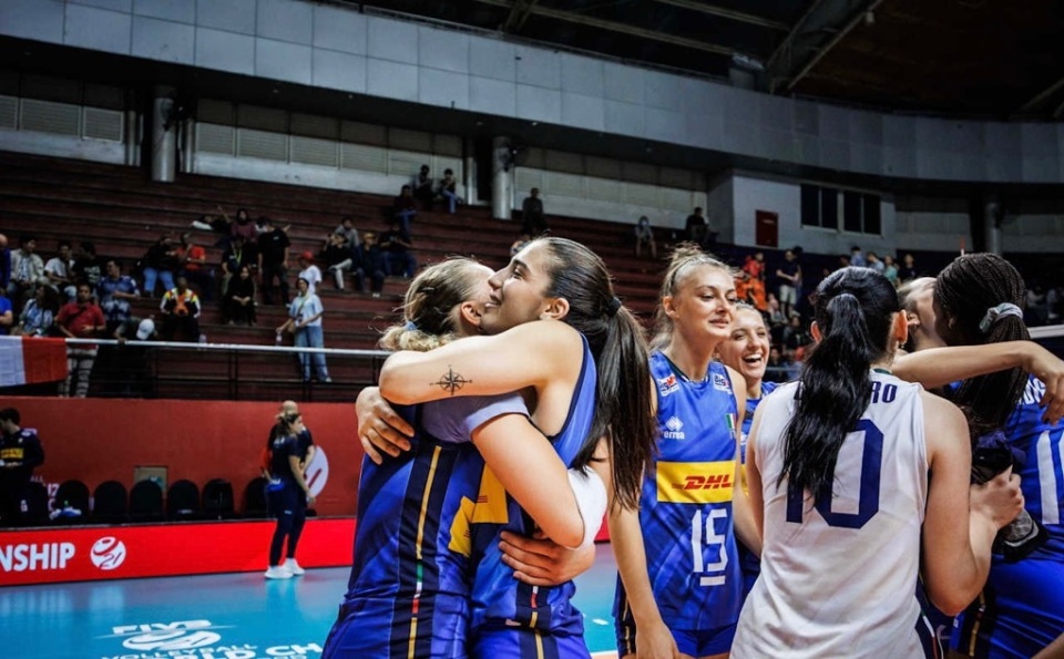 青队, 世界前八的, 虽然是替补 青队, 世界前八的, 虽然是替补