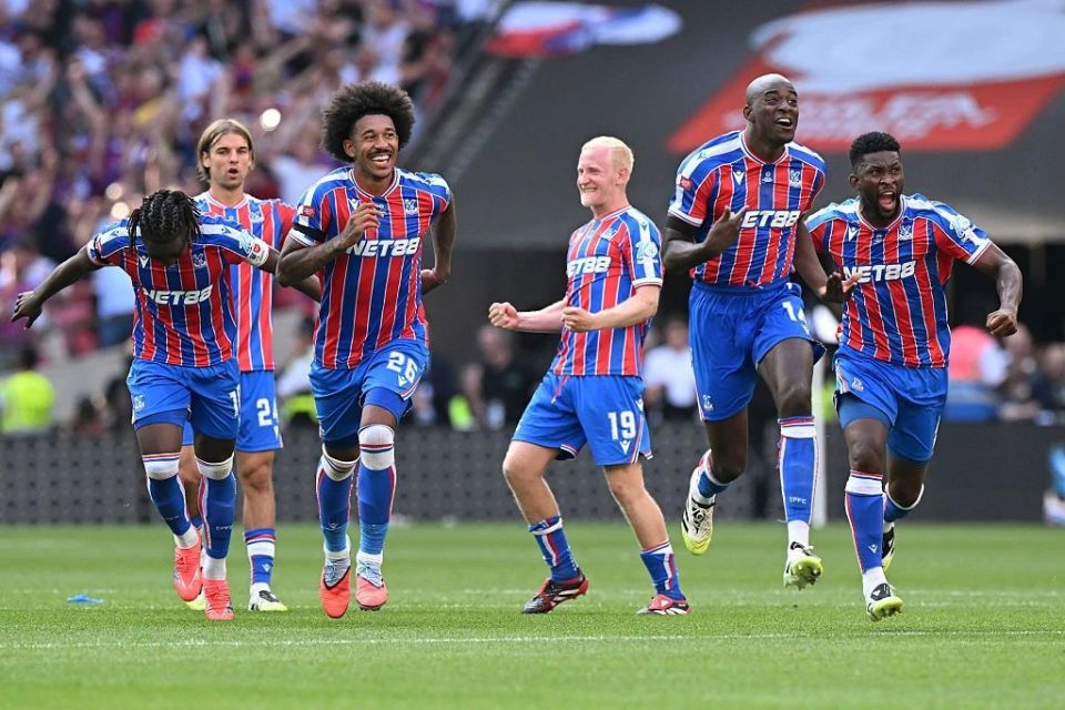 主罚被阿利, om, 打进球门右