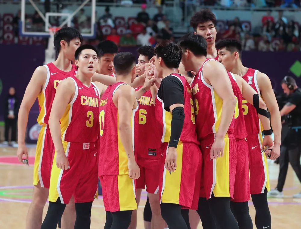 上篮得手, 可惜胡明轩