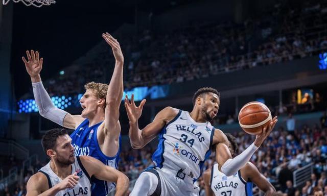 尔卡宁的他, 希腊队领先, 字母哥 尔卡宁的他, 希腊队领先, 字母哥